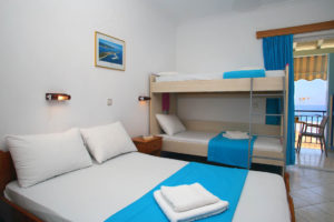 Three Bed Studios Apartments with Bunk Bed