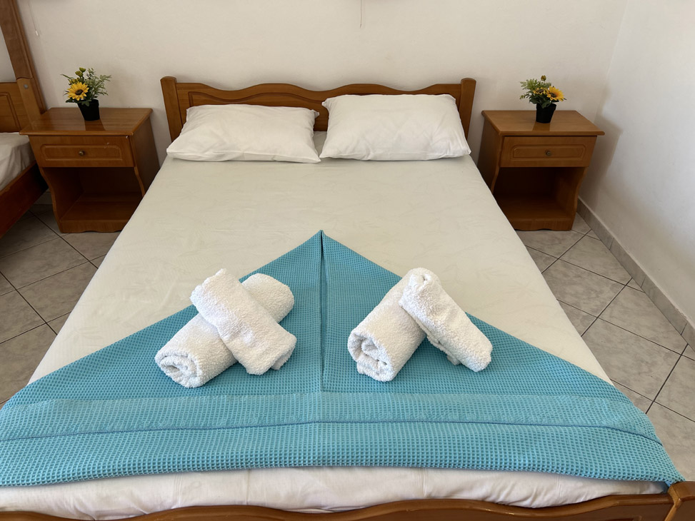 Three Bed with Bunk Beds Studio 10