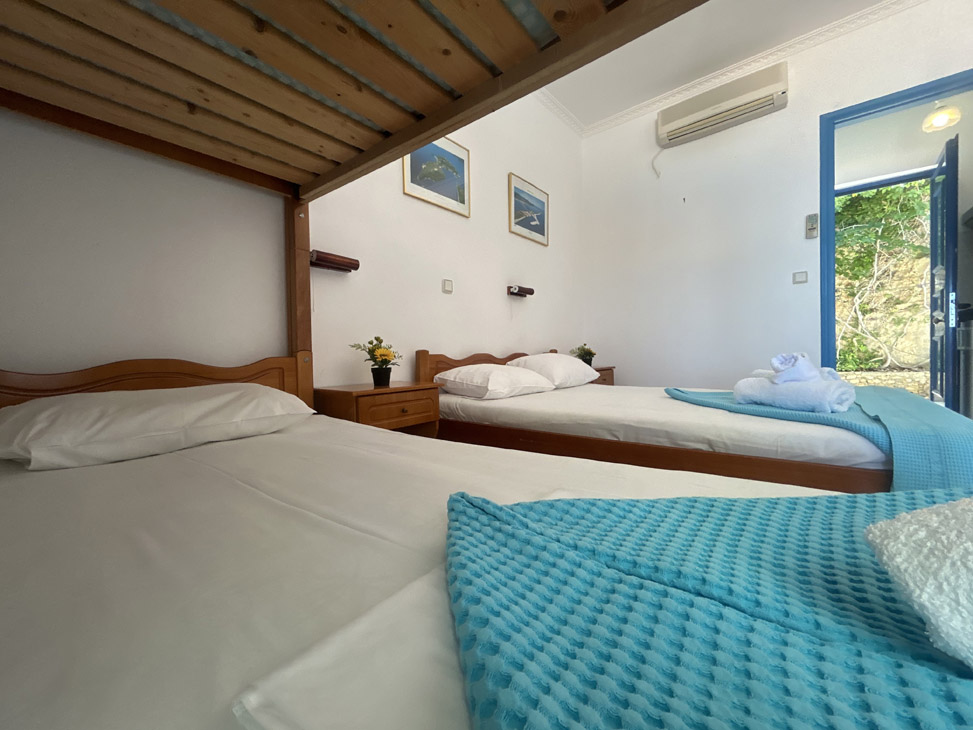 Three Bed with Bunk Beds Studio 11