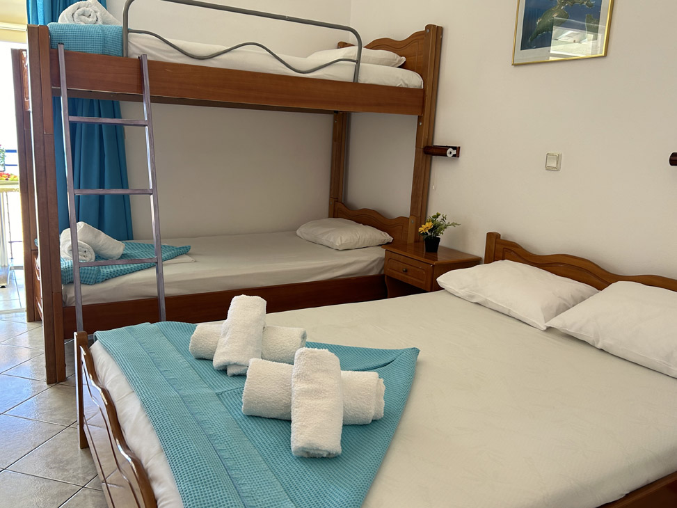 Three Bed with Bunk Beds Studio 3
