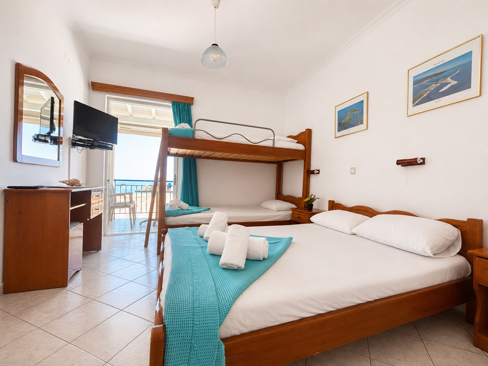Three Bed with Bunk Beds studio 4