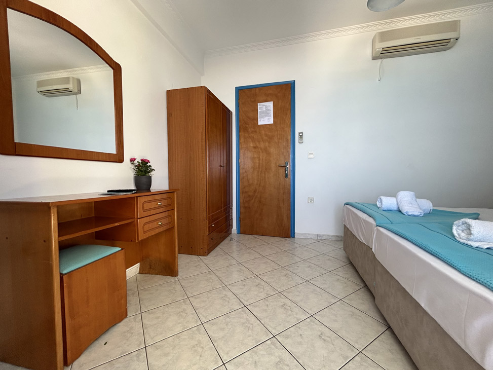 Twin Bed Studio Internal 5